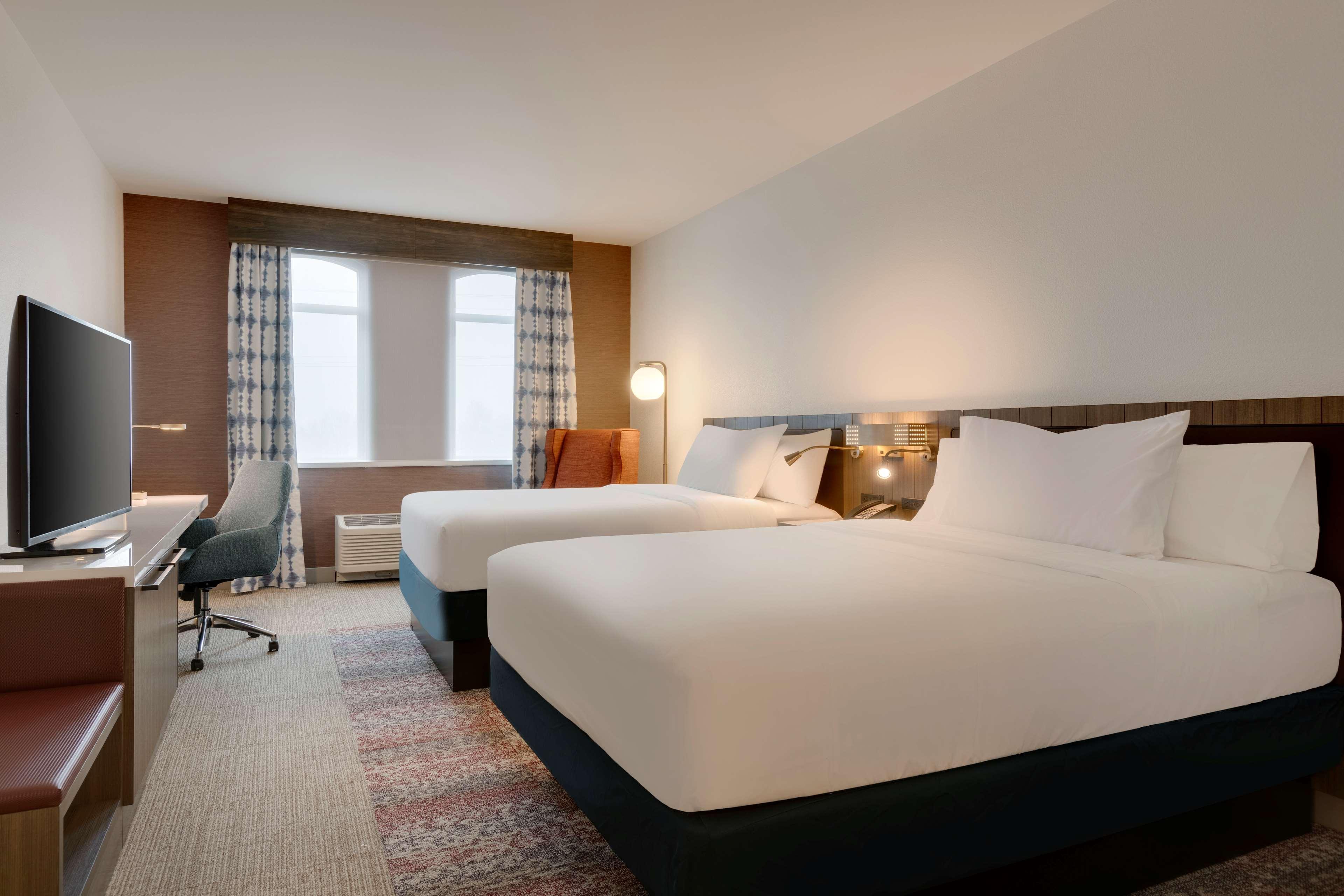 Hilton Garden Inn ヘイマーケット  エクステリア 写真