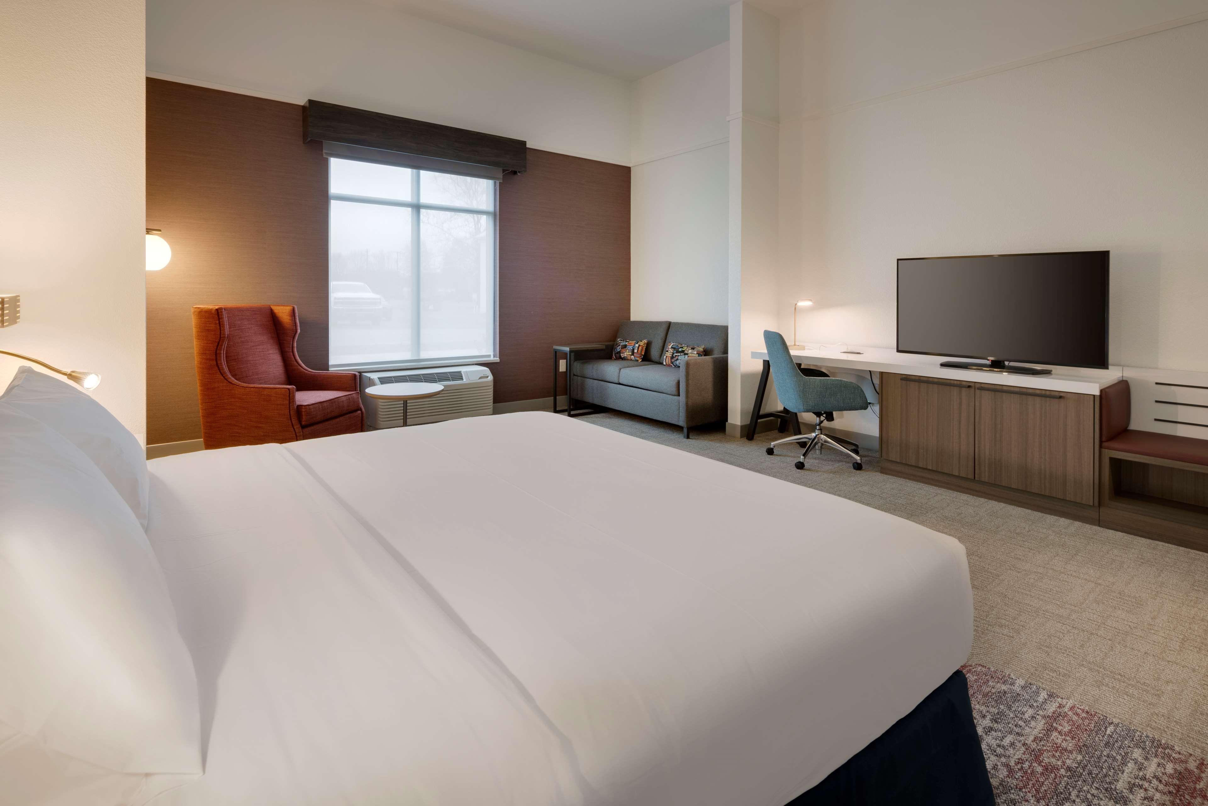 Hilton Garden Inn ヘイマーケット  エクステリア 写真