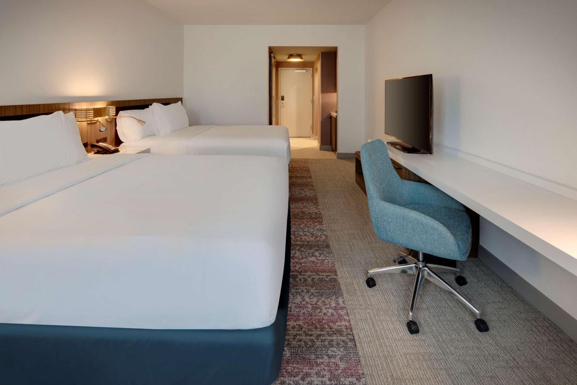 Hilton Garden Inn ヘイマーケット  エクステリア 写真
