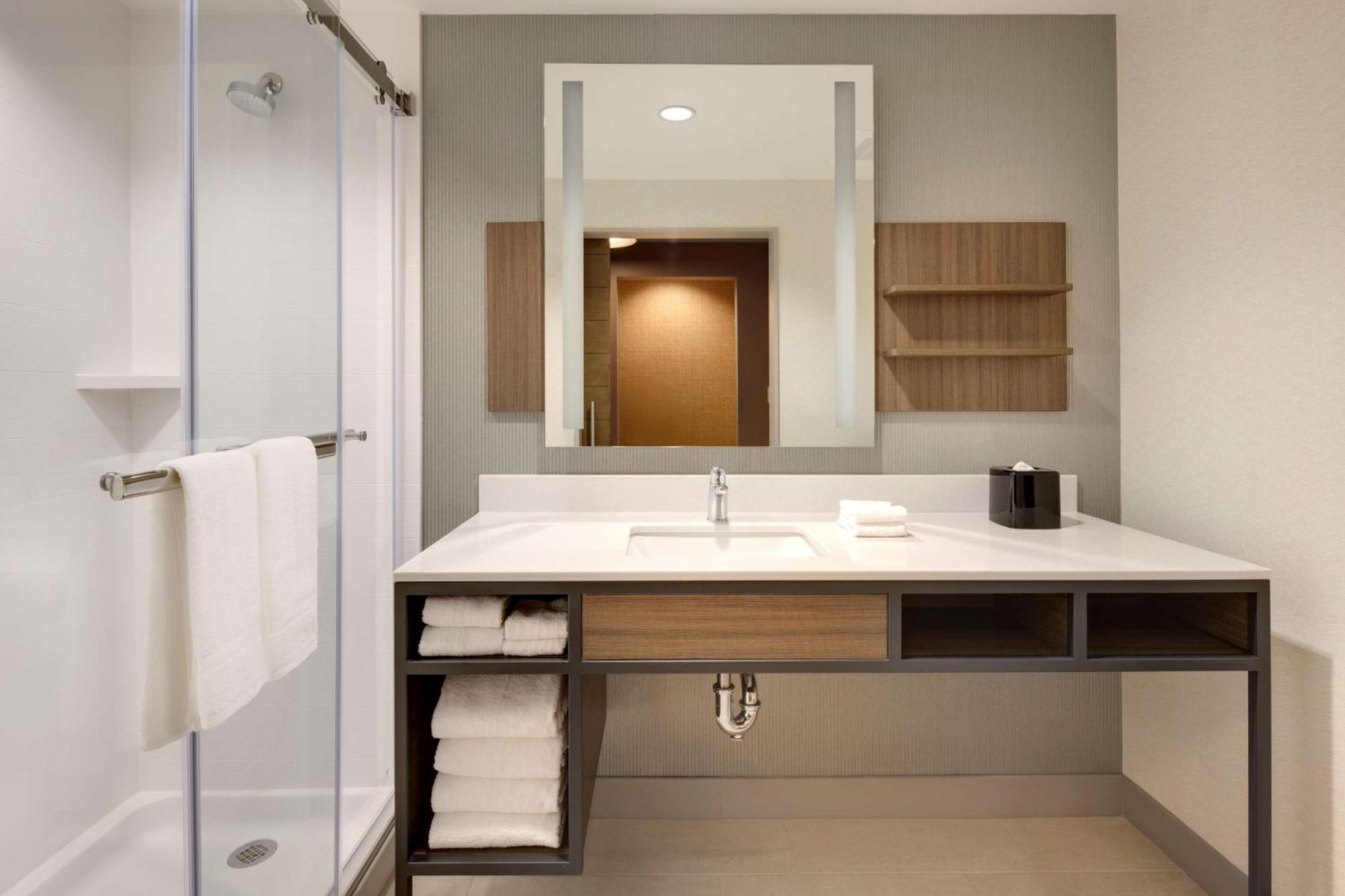 Hilton Garden Inn ヘイマーケット  エクステリア 写真