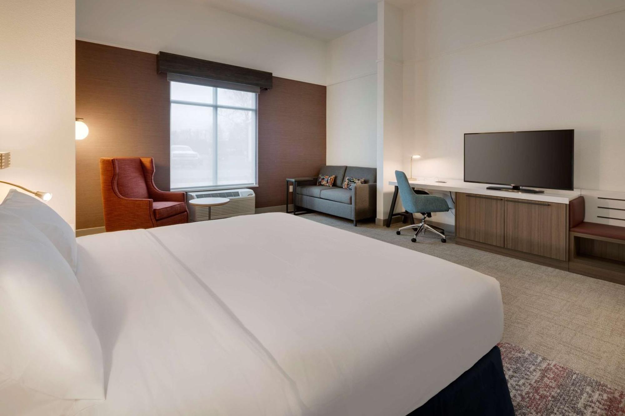 Hilton Garden Inn ヘイマーケット  エクステリア 写真